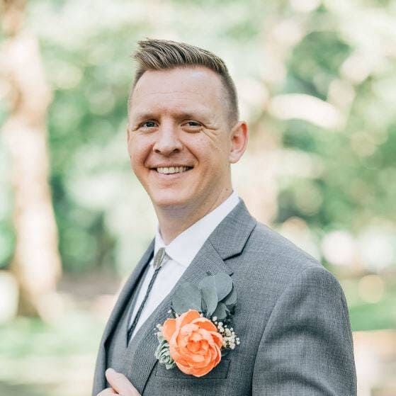 Headshot of Steven Bradshaw